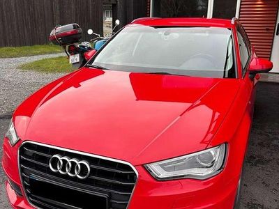 Gebraucht Audi A3 Ambition 150 PS (110 kW) 2015 Rot Limousine