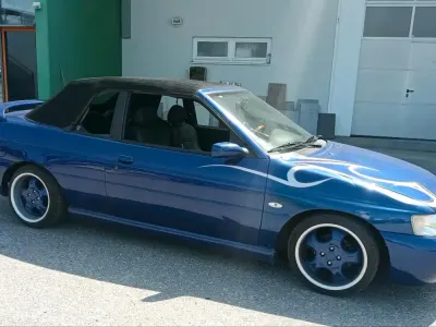 Gebraucht Ford Escort Cabriolet 115 PS (84 kW) 1997 Blau Cabrio