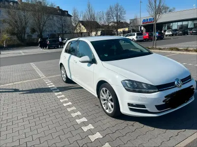 Gebraucht VW Golf VII 140 PS (102 kW) 2013 Weiß Limousine
