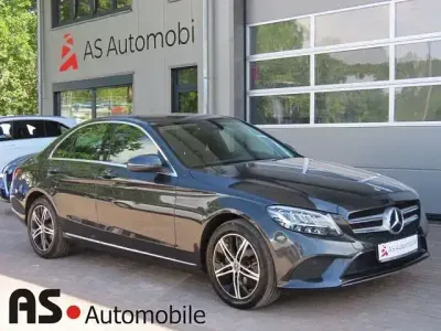 Gebraucht Mercedes C180 Avantgarde 156 PS (114 kW) 2021 Graphitgrau Limousine