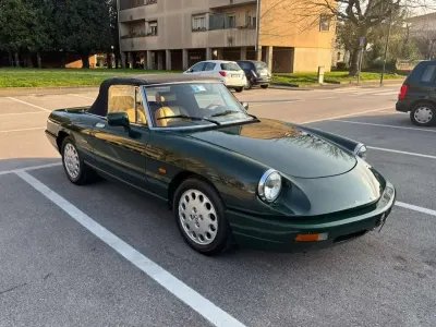 Gebraucht Alfa Romeo Spider 122 PS (89 kW) 1991 Grün Cabrio