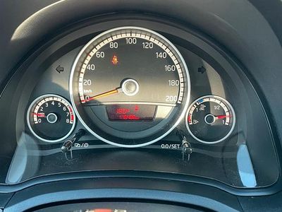 Weiß Gebraucht 2013 VW up! Highline Kleinwagen | 4.950 € (Fairer Preis)