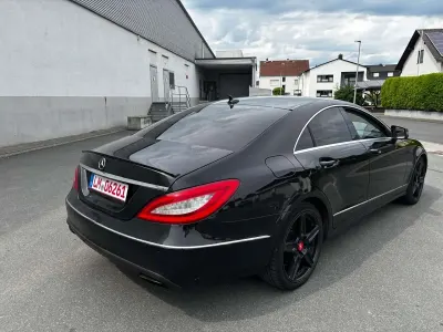 Używany Mercedes CLS350 265 KM (194 kW) 2014 Czarny Sedan/Limuzyna