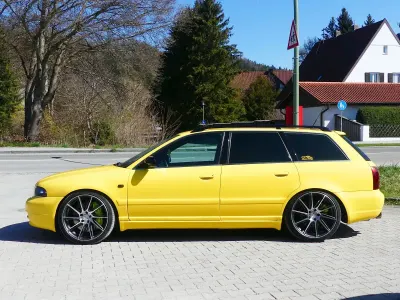 Gebraucht Audi S4 265 PS (194 kW) 2000 Gelb Kombi