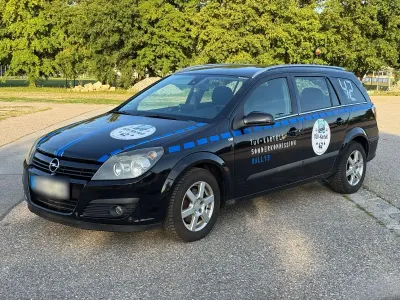 Gebraucht Opel Astra 125 PS (91 kW) 2004 Schwarz Kombi