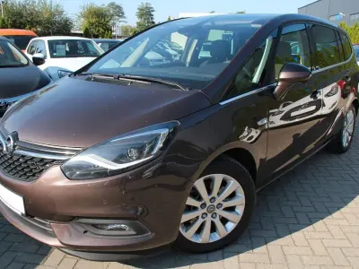 Gebraucht Opel Zafira Innovation 170 PS (125 kW) 2017 Braun Van / Kleinbus