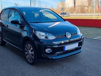 Begagnad VW up! 90 HK (66 kW) 2018 Svart Halvkombi