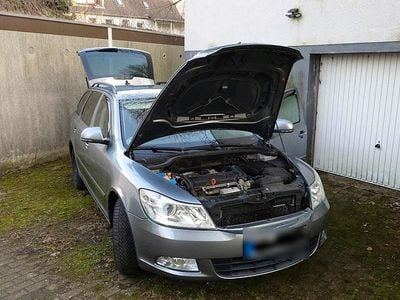 Gebraucht Skoda Octavia 122 PS (89 kW) 2012 Silber Kombi