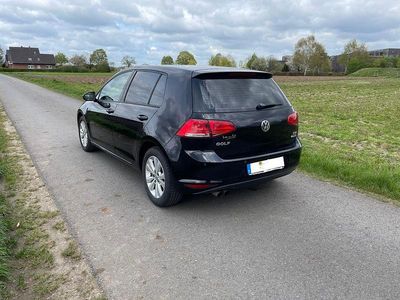 Gebraucht VW Golf VII Comfortline 125 PS (91 kW) 2016 Schwarz Limousine