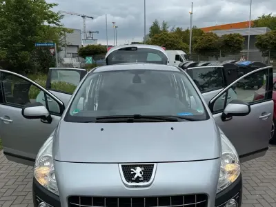 Gebraucht Peugeot 3008 120 PS (88 kW) 2012 Grau Kombi