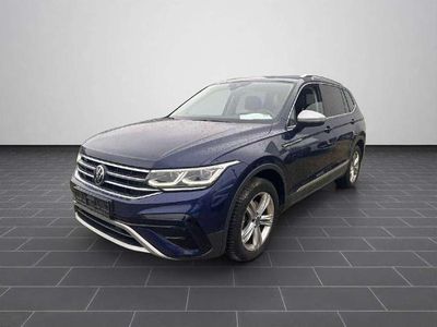 Gebraucht VW Tiguan Allspace Elegance 150 PS (110 kW) 2023 Atlantic blue metallic (metallic) SUV