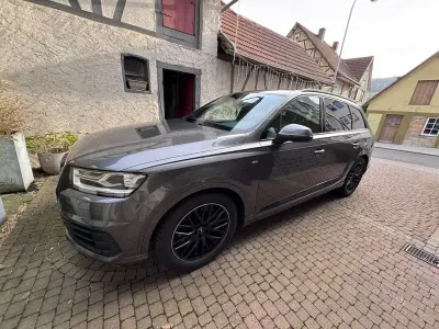 Gebraucht Audi Q7 S-Line 286 PS (210 kW) 2019 Grau SUV
