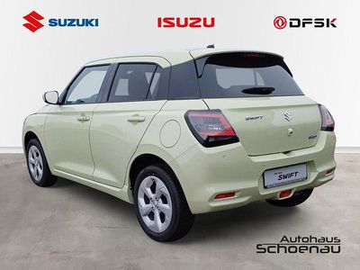 Neu Suzuki Swift Comfort 83 PS (61 kW) 2025 Gelb Kleinwagen