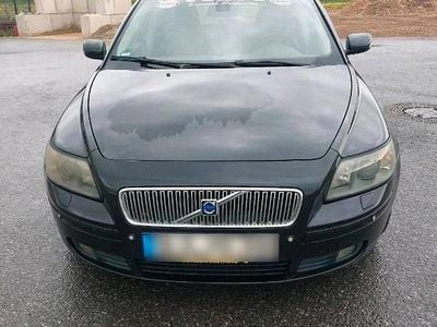 Second-hand Volvo V50 Momentum 140 CP (102 kW) 2004 Negru Break
