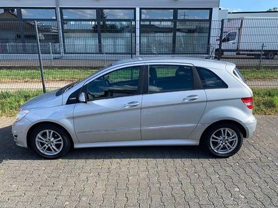 Mercedes B180