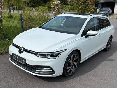 Gebraucht VW Golf VIII Active 150 PS (110 kW) 2023 Weiß Kombi