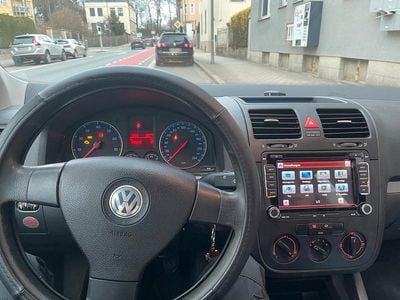 Gebraucht VW Jetta 102 PS (75 kW) 2006 Grau Limousine