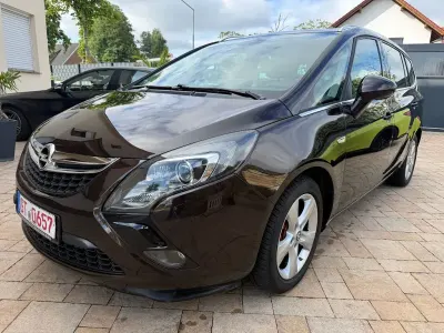 Gebraucht Opel Zafira Tourer Innovation 136 PS (100 kW) 2016 Braun Van / Kleinbus
