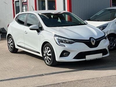 Gebraucht Renault Clio V 101 PS (74 kW) 2022 Weiß Limousine