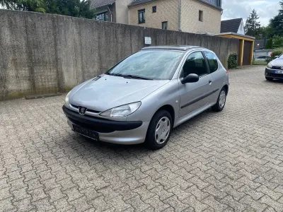 Gebraucht Peugeot 206 Filou 60 PS (44 kW) 2000 Silber Limousine