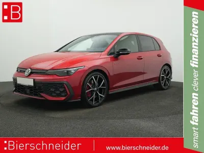 Używany VW Golf VIII Sound 265 KM (194 kW) 2024 Czerwony Sedan/Limuzyna