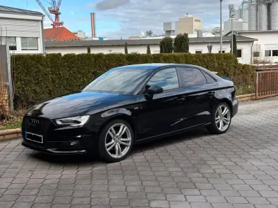 Gebraucht Audi A3 Ambiente 140 PS (102 kW) 2014 Schwarz Limousine