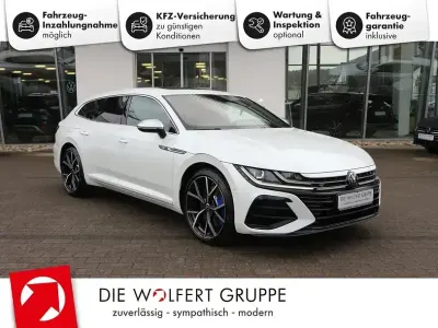 Begagnad VW Arteon R 320 HK (235 kW) 2023 Vit Sportkupé