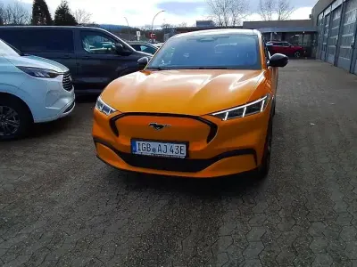Usata Ford Mustang Mach-E Premium 258 kW (351 CV) 2024 Arancione SUV