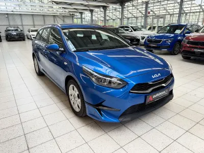 Gebraucht Kia Ceed Edition 7 120 PS (88 kW) 2022 Blau Kleinwagen
