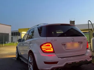 Używany Mercedes ML63 AMG AMG 620 KM (456 kW) 2006 Biały SUV