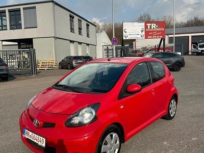 Gebraucht Toyota Aygo Cool 68 PS (50 kW) 2010 Rot Kleinwagen