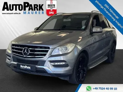 Gebraucht Mercedes ML250 204 PS (150 kW) 2011 Silber SUV