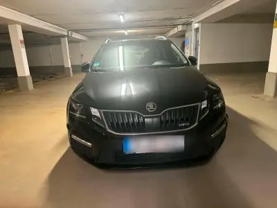 Gebraucht Skoda Octavia vRS 184 PS (135 kW) 2026 Schwarz Kombi