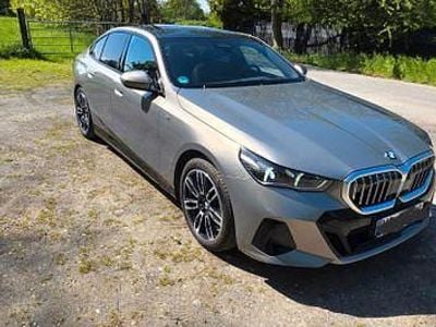Usata BMW 520 Comfort Edition 197 CV (144 kW) 2024 Grigio Berlina
