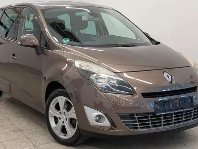 Gebraucht Renault Grand Scénic II 110 PS (80 kW) 2009 Braun Van / Kleinbus