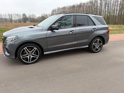Gebraucht Mercedes GLE350 258 PS (189 kW) 2017 Grau SUV