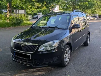 Gebraucht Skoda Roomster 90 PS (66 kW) 2012 Schwarz Van / Kleinbus