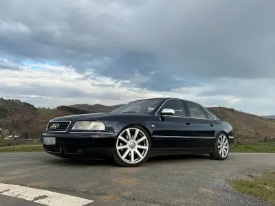 Gebraucht Audi S8 360 PS (264 kW) 2000 Blau Limousine