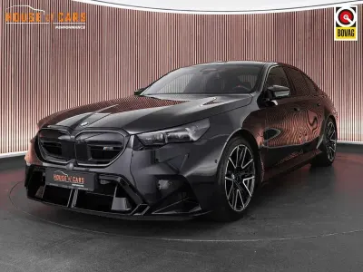 Gebraucht BMW M5 Sport Line 727 PS (534 kW) 2025 Schwarz Limousine
