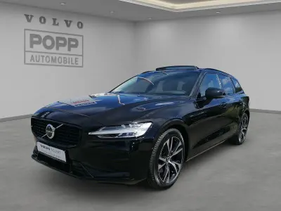 Gebraucht Volvo V60 145 PS (106 kW) 2025 Kombi