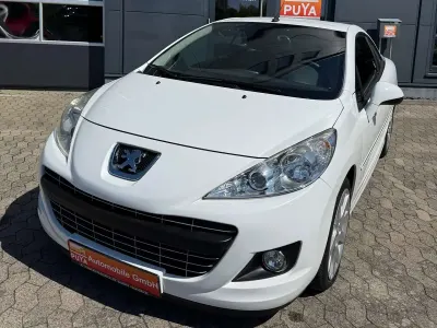 Gebraucht Peugeot 207 Platinum 120 PS (88 kW) 2010 Lack weiss banquise Cabrio