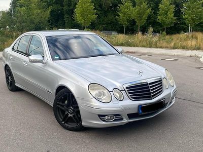 Gebraucht Mercedes E280 194 PS (142 kW) 2006 Silber Limousine