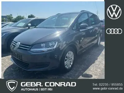 Gebraucht VW Sharan Trendline 150 PS (110 kW) 2019 Grau Van / Kleinbus