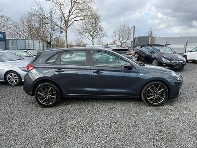 Gebraucht Hyundai i30 159 PS (116 kW) 2020 Grau Limousine