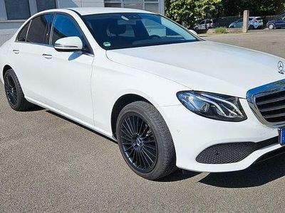 Gebraucht Mercedes E200 AMG 150 PS (110 kW) 2018 Weiß Limousine
