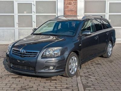 Usata Toyota Avensis Executive 177 CV (130 kW) 2006 Grigio Station wagon
