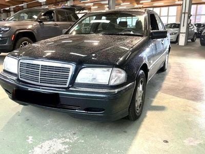 Schwarz Gebraucht 1999 Mercedes C180 Elegance Limousine | 3.699 € (Fairer Preis)