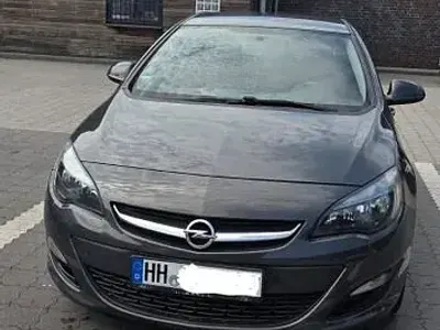 Gebraucht Opel Astra 116 PS (85 kW) 2015 Grau Limousine