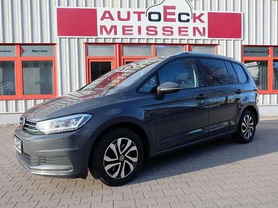 Gebraucht VW Touran Active 150 PS (110 kW) 2022 Grau Van / Kleinbus