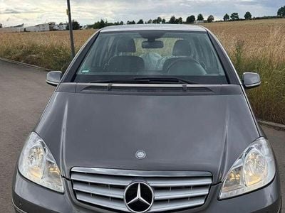 Mercedes A200